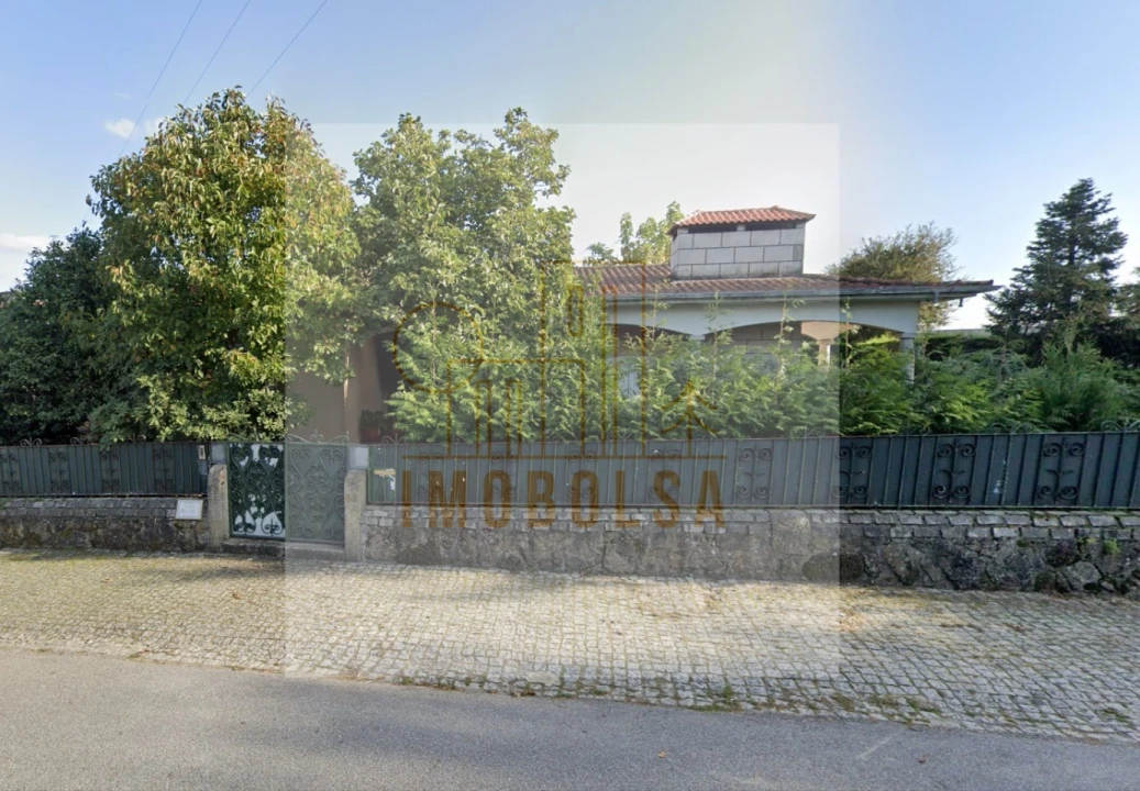 Moradia T3 para Venda em Antas e Abade de Vermoim Foto 4