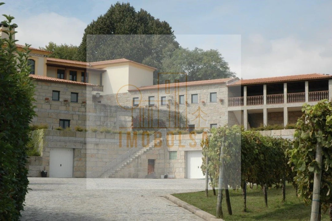 Quinta T4 para Venda em Cruz Foto 1