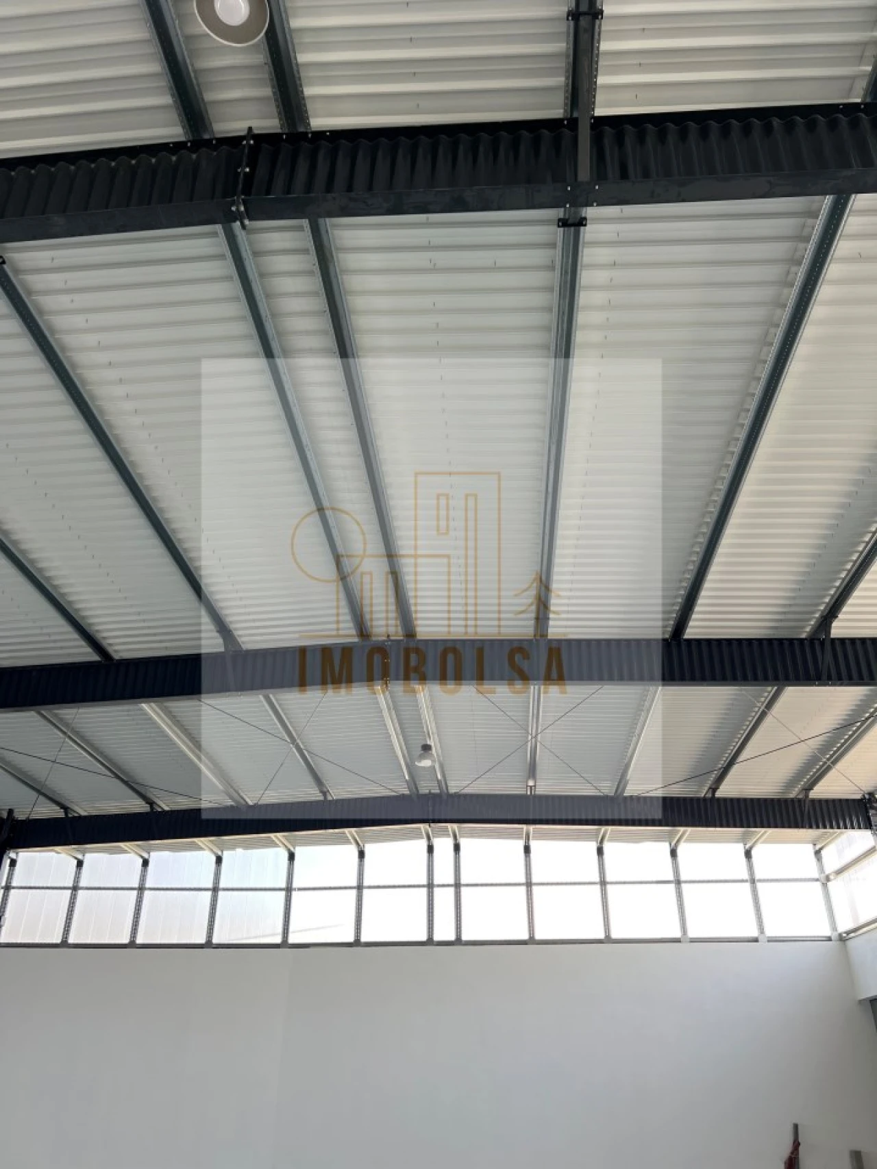 Armazém para Arrendamento em Fradelos Foto 9