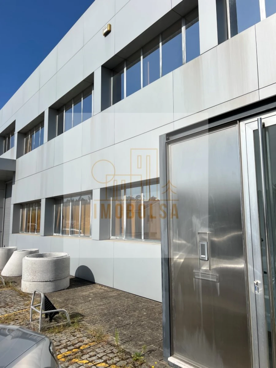 Armazém para Arrendamento em Fradelos Foto 2