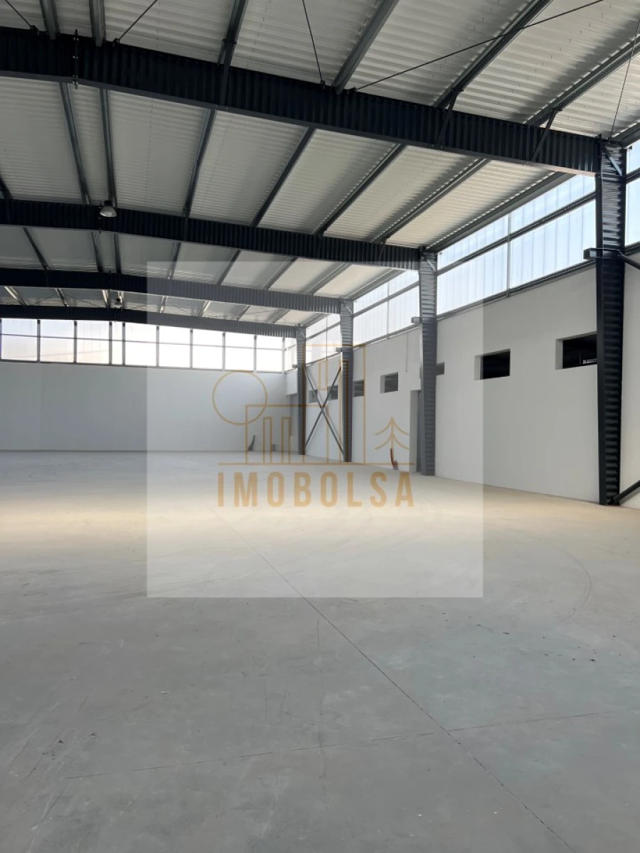 Armazém para Arrendamento em Fradelos Foto 5