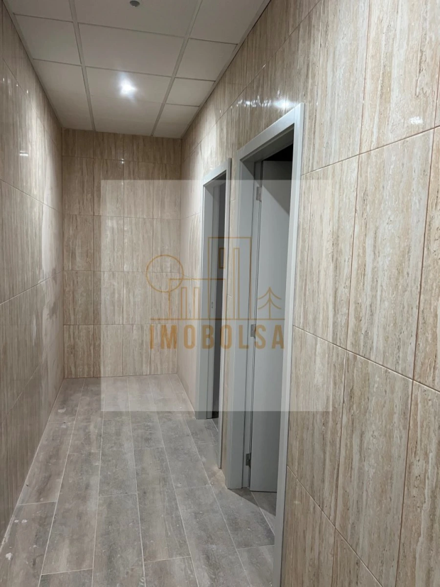 Armazém para Arrendamento em Fradelos Foto 6