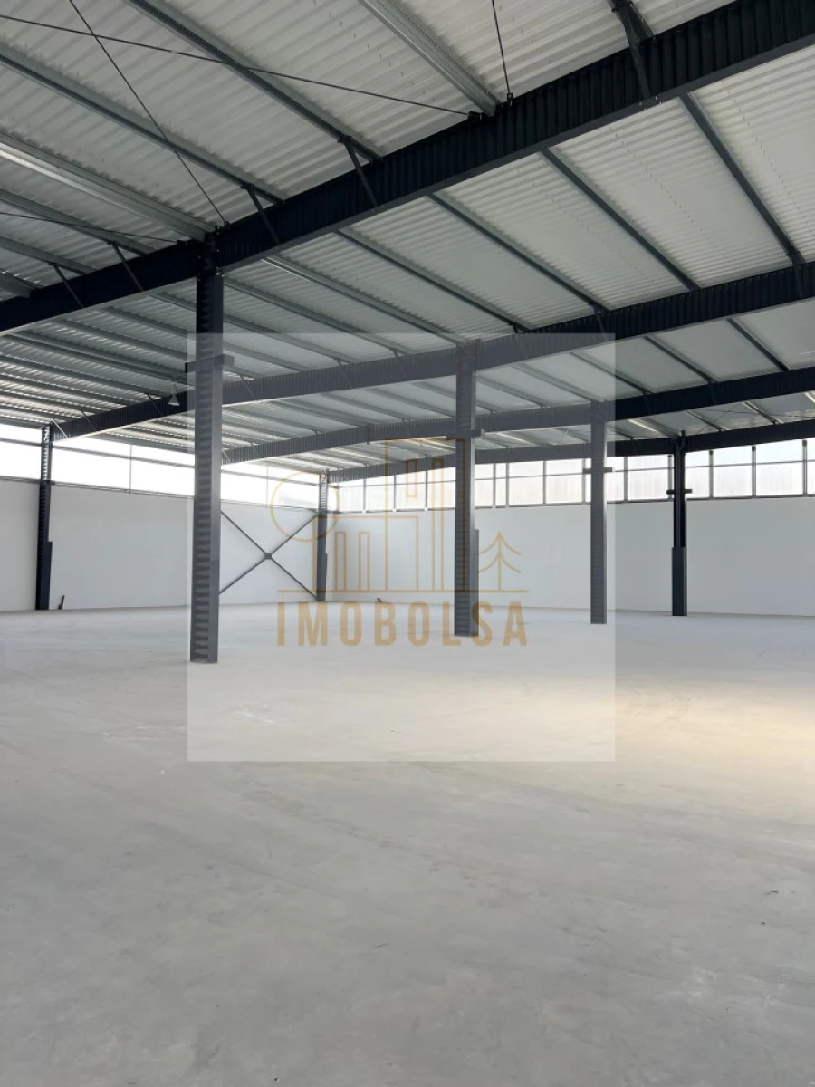 Armazém para Arrendamento em Fradelos Foto 7