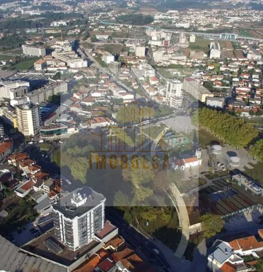 Loja para Venda em Bougado (São Martinho e Santiago)