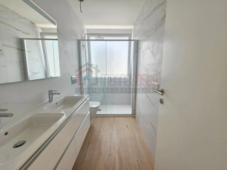 Moradia T3 para Venda em Lourinhã e Atalaia Foto 9