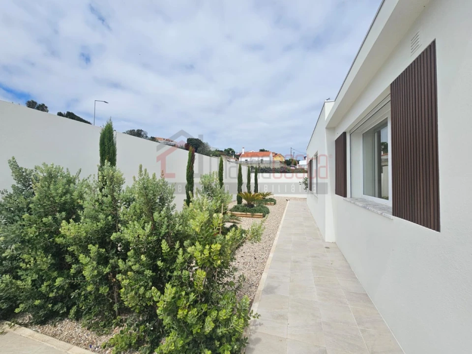 Moradia T3 para Venda em Lourinhã e Atalaia Foto 16