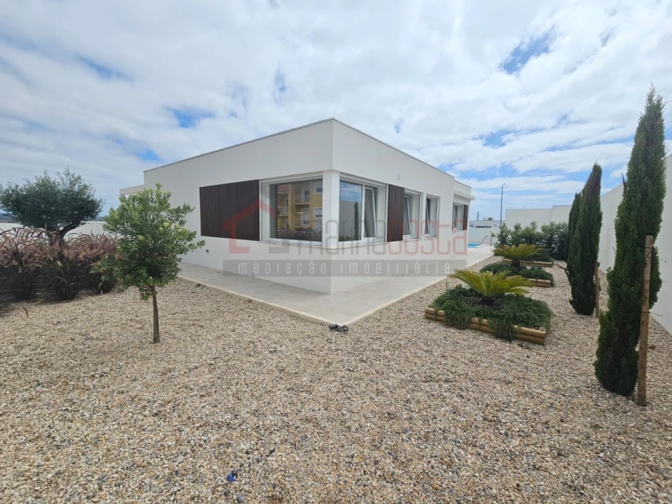 Moradia T3 para Venda em Lourinhã e Atalaia Foto 18