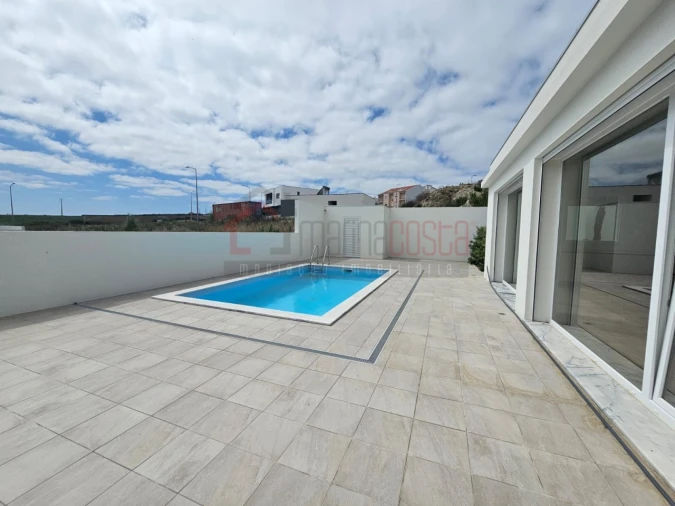 Moradia T3 para Venda em Lourinhã e Atalaia Foto 6