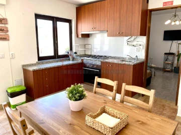 Moradia T11 para Venda em Atouguia da Baleia