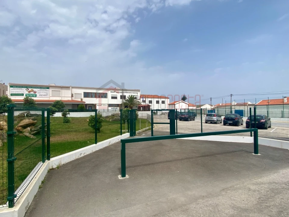 Prédio para Venda em Peniche Foto 4