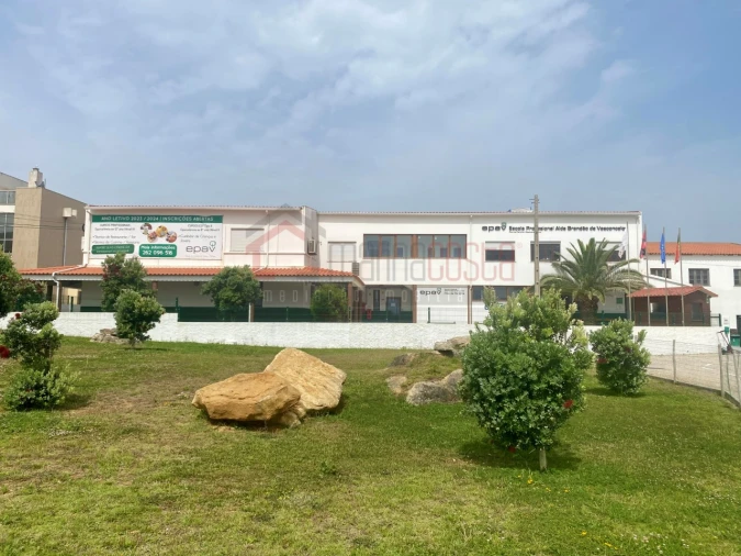 Prédio para Venda em Peniche Foto 2