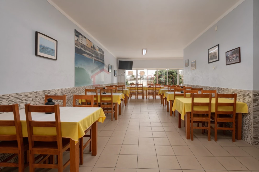 Prédio para Venda em Peniche Foto 17