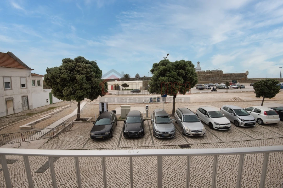 Prédio para Venda em Peniche Foto 16