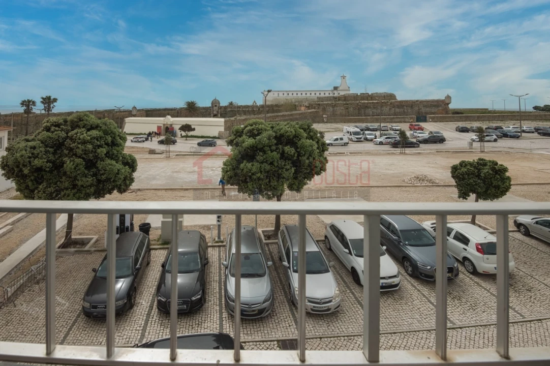 Prédio para Venda em Peniche Foto 29