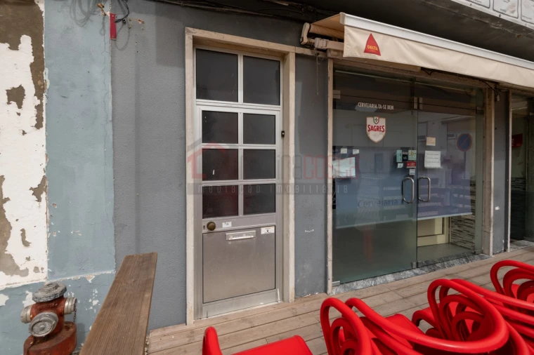 Prédio para Venda em Peniche Foto 22