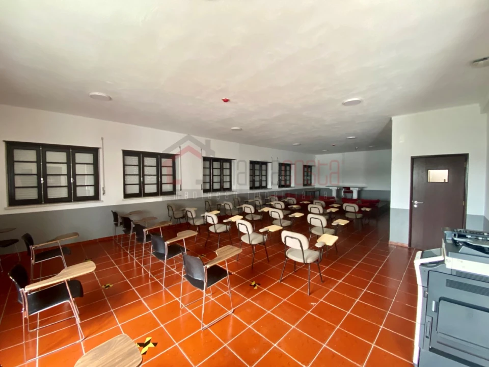 Prédio para Venda em Peniche Foto 1