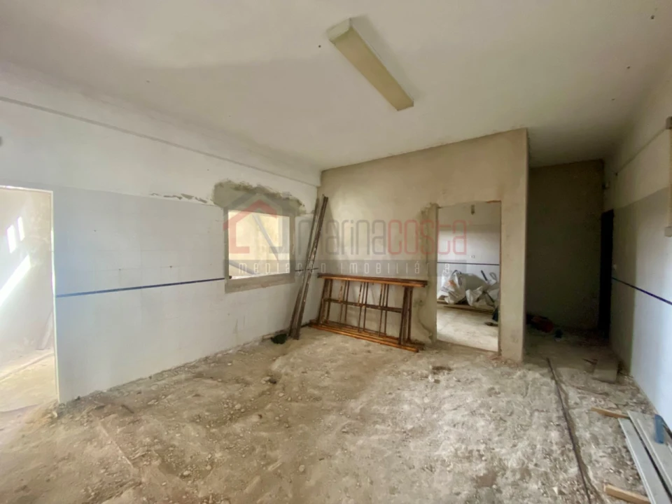 Prédio para Venda em Peniche Foto 19