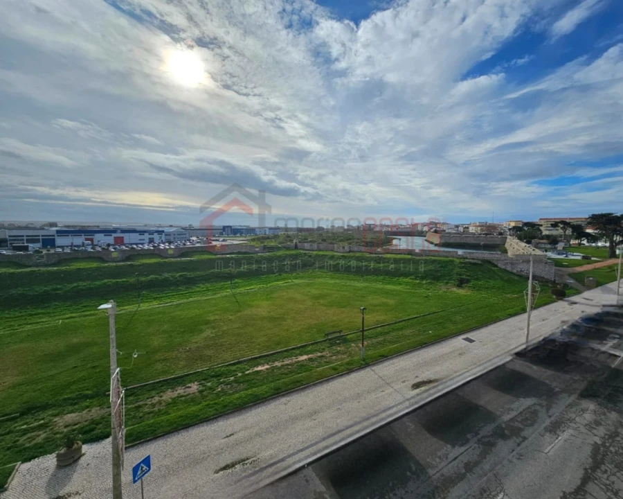Apartamento T4 para Venda em Peniche Foto 29
