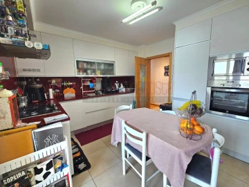 Apartamento T4 para Venda em Peniche