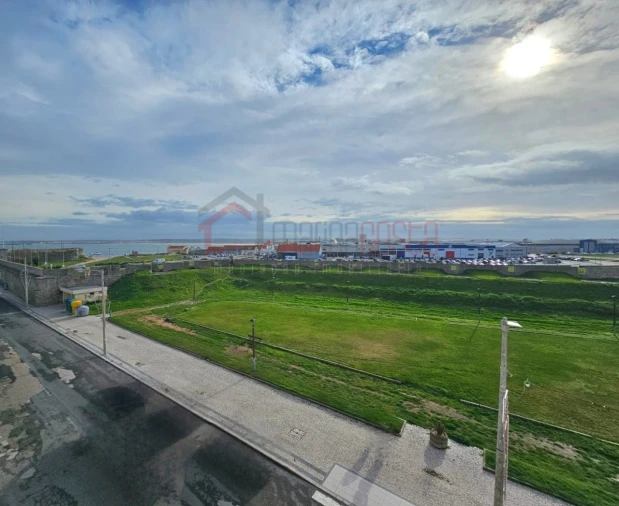 Apartamento T4 para Venda em Peniche Foto 30