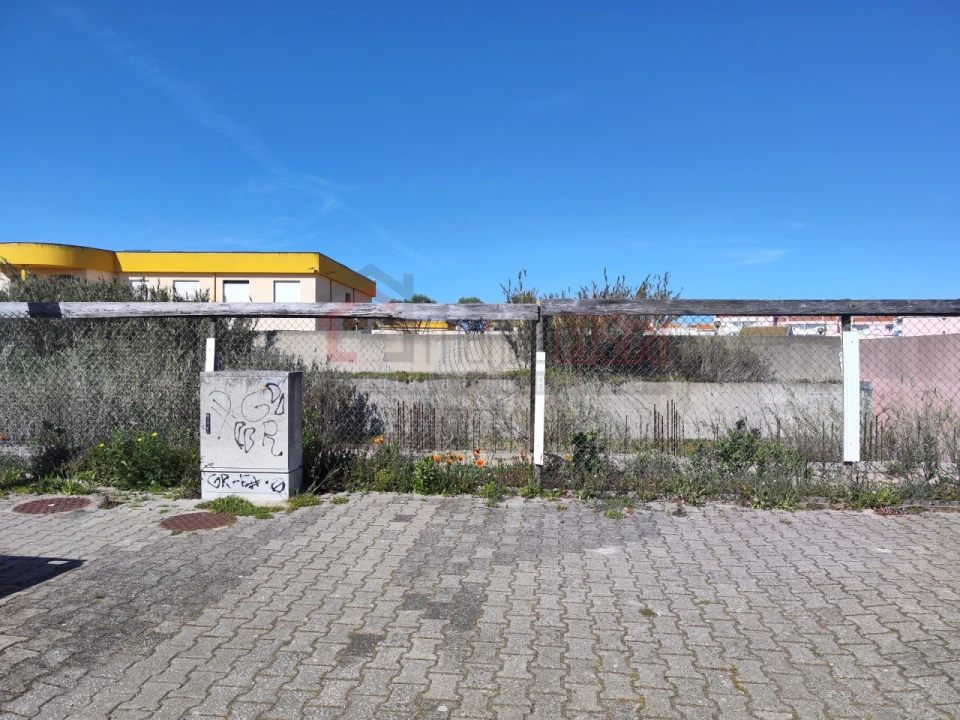 Terreno para Venda em Peniche Foto 3