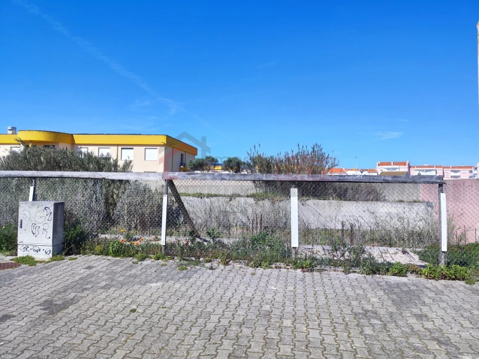 Terreno para Venda em Peniche Foto 6