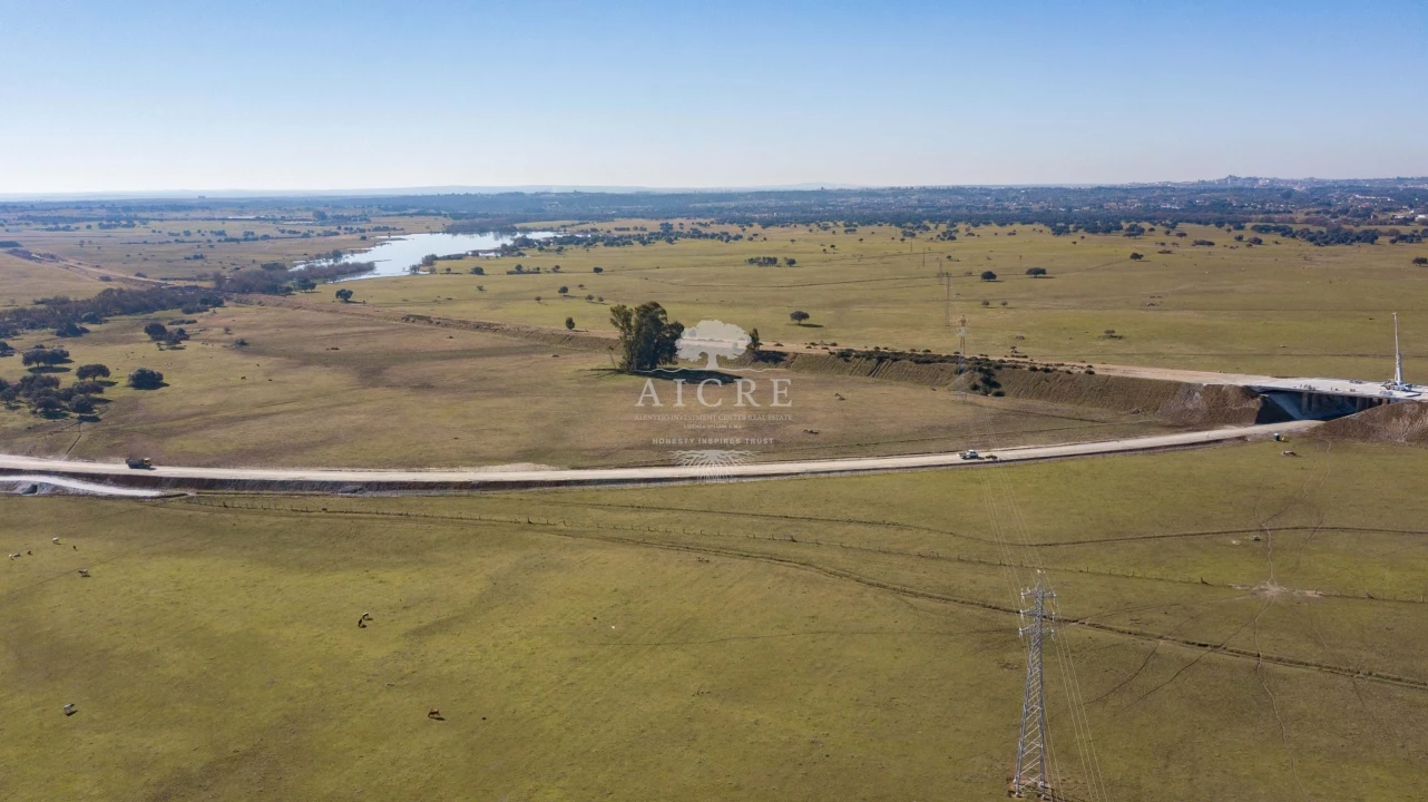Terreno para Venda em Bacelo e Senhora da Saúde Foto 10