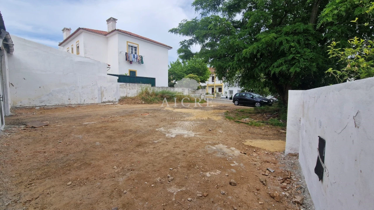 Terreno para Venda em Bacelo e Senhora da Saúde Foto 3