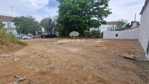 Terreno para Venda em Bacelo e Senhora da Saúde
