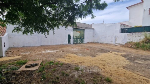 Terreno para Venda em Bacelo e Senhora da Saúde