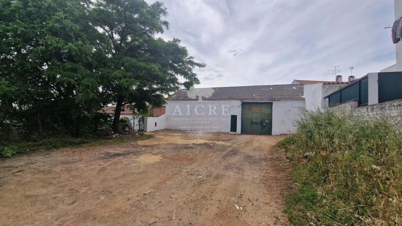 Terreno para Venda em Bacelo e Senhora da Saúde Foto 1