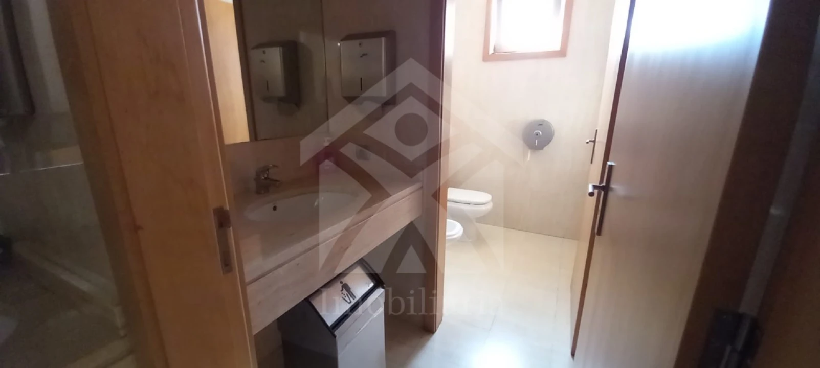 Armazém para Venda em Bougado (São Martinho e Santiago) Foto 7