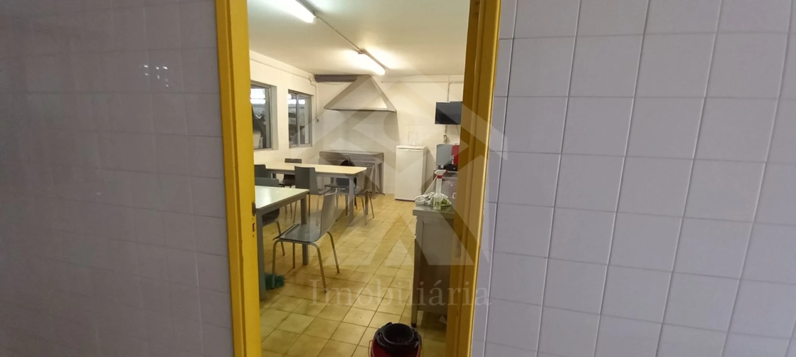 Armazém para Venda em Bougado (São Martinho e Santiago) Foto 24