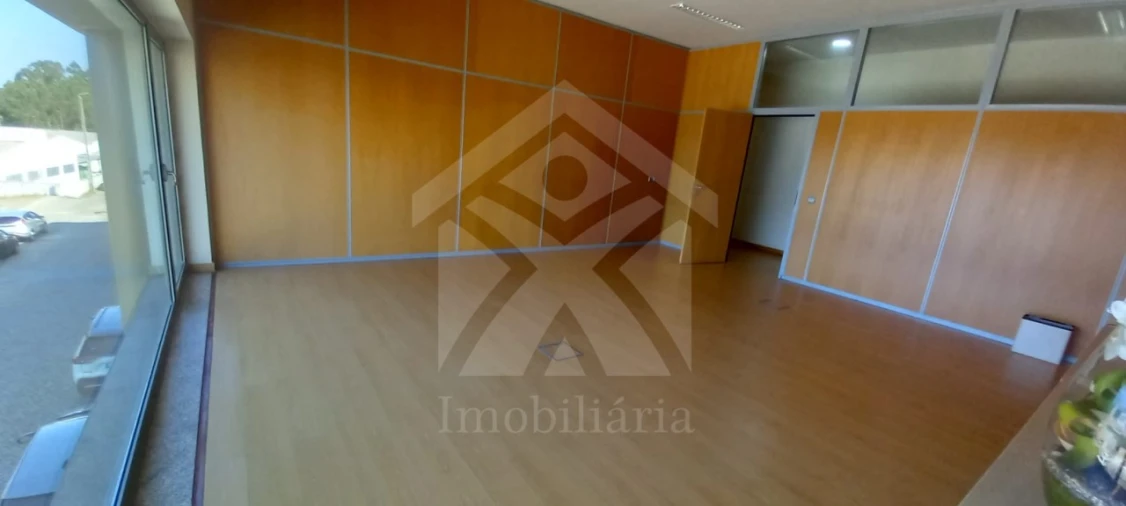 Armazém para Venda em Bougado (São Martinho e Santiago) Foto 5