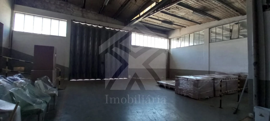 Armazém para Venda em Bougado (São Martinho e Santiago) Foto 16