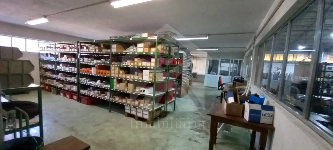 Armazém para Venda em Bougado (São Martinho e Santiago) Foto 19