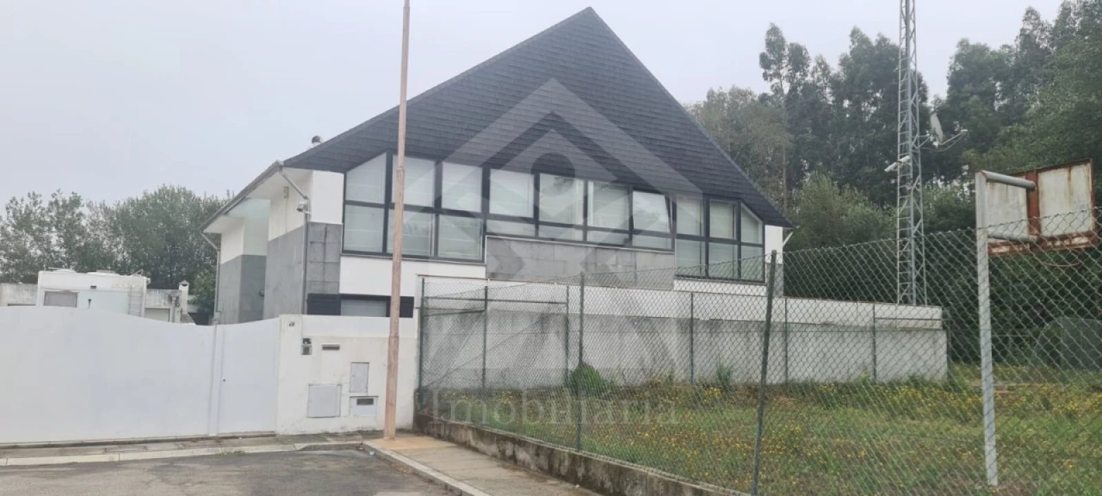 Moradia T4 para Venda em Aveleda Foto 52