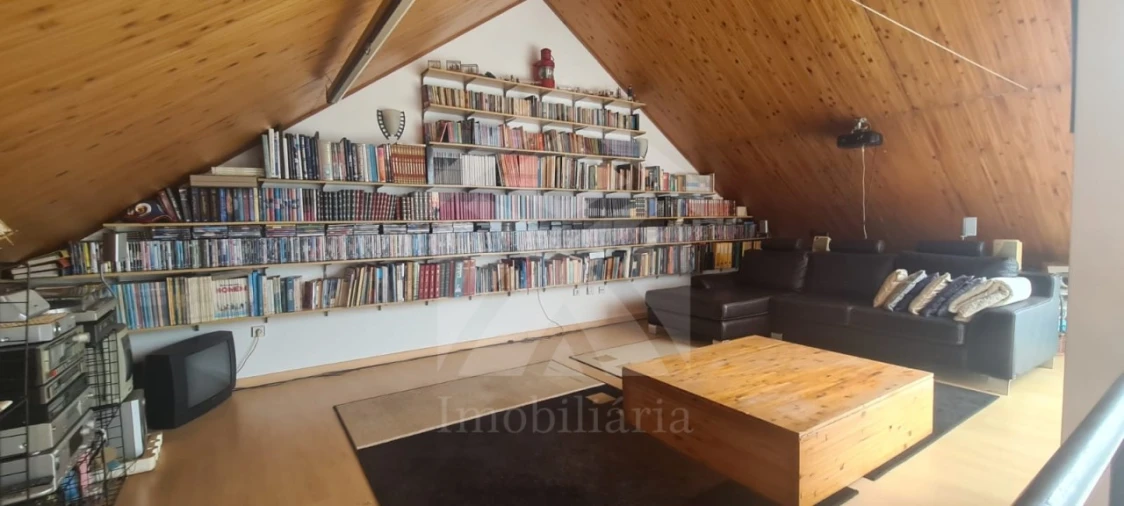 Moradia T4 para Venda em Aveleda Foto 19