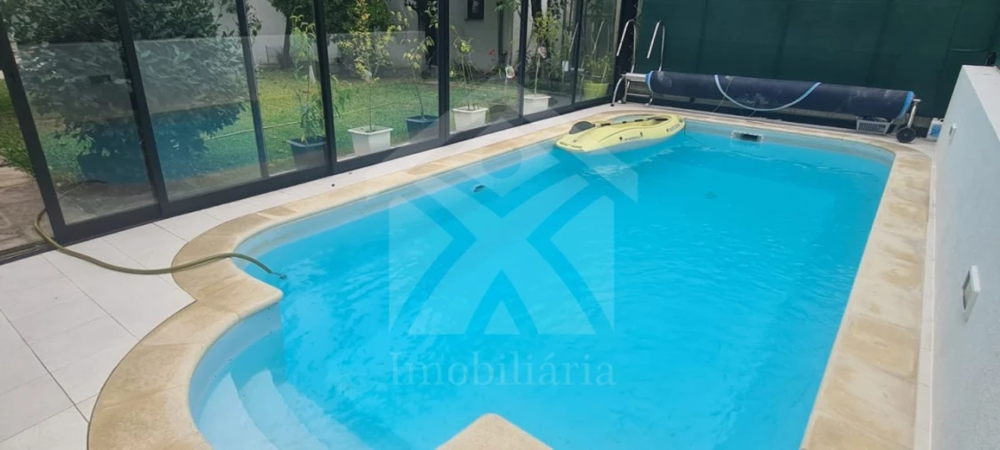 Moradia T4 para Venda em Aveleda Foto 45