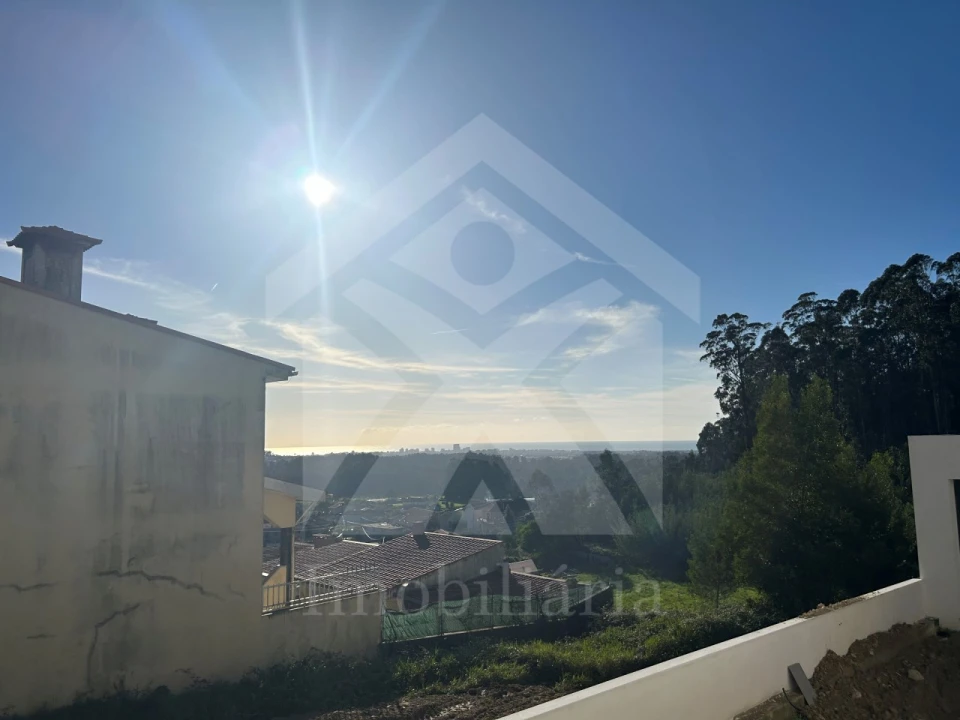 Terreno para Venda em Laundos Foto 3