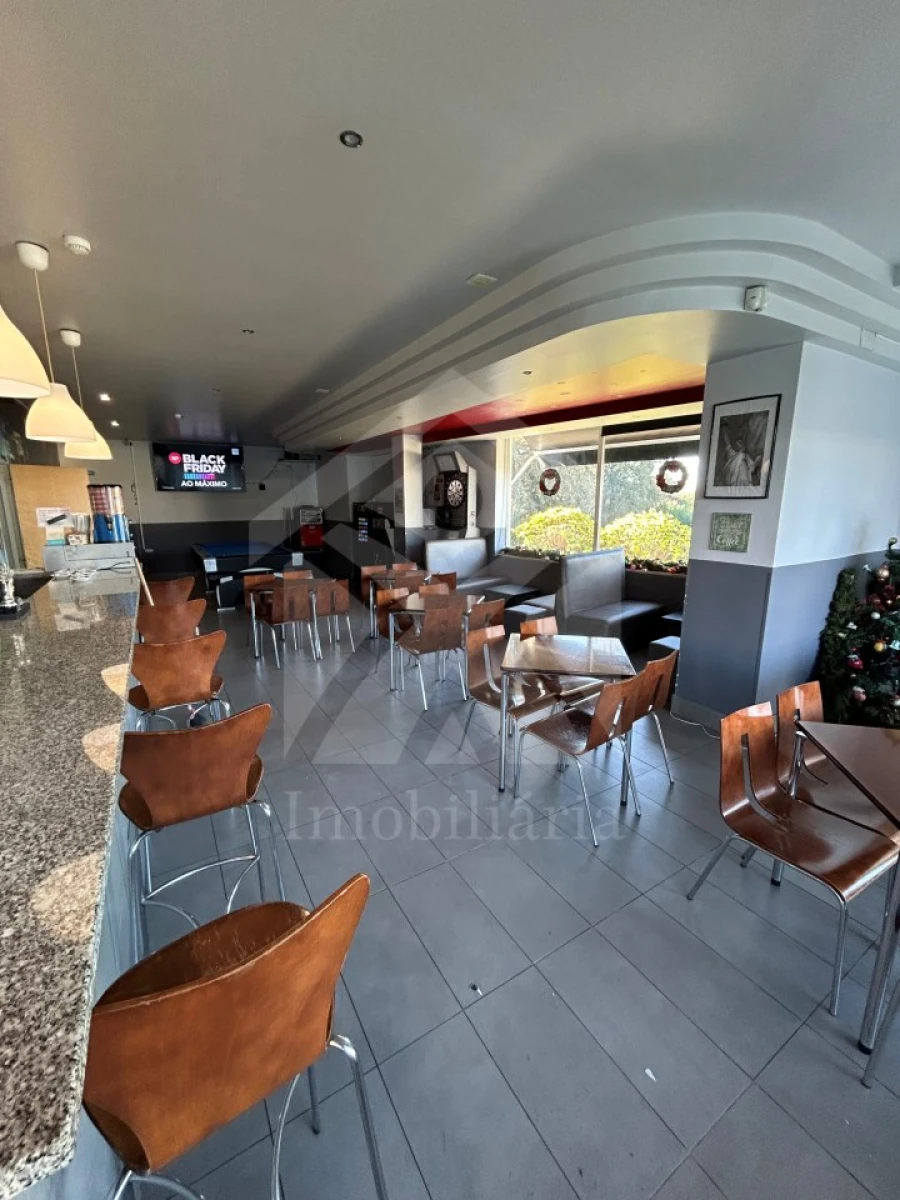 Negócio para Venda em Lousado Foto 1