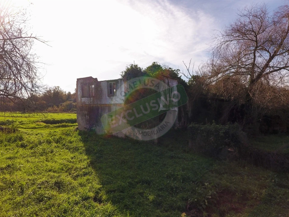 Quinta T5 para Venda em Ega Foto 6