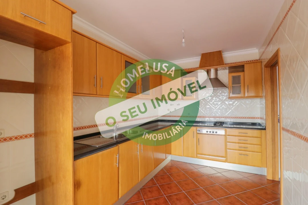 Moradia T3 para Venda em Tocha Foto 2