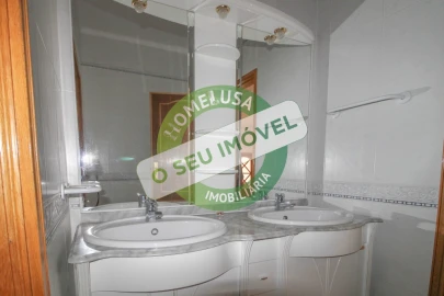 Moradia T3 para Venda em Buarcos