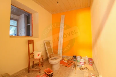 Prédio para Venda em Sé Nova, Santa Cruz, Almedina e São Bartolomeu