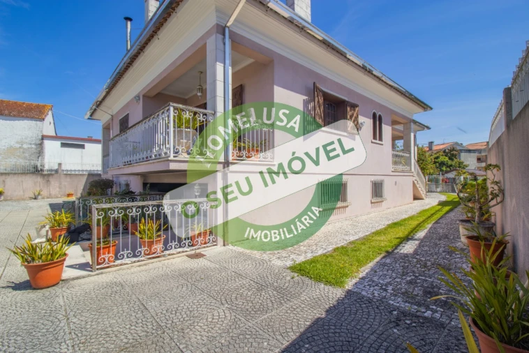 Moradia T7 para Venda em Febres