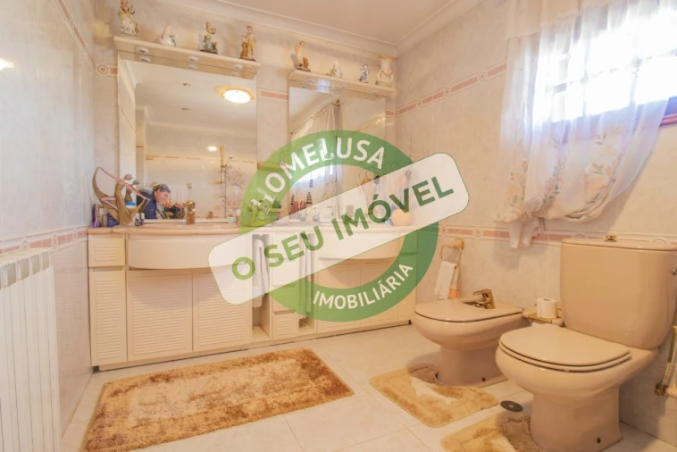 Moradia T7 para Venda em Febres Foto 8