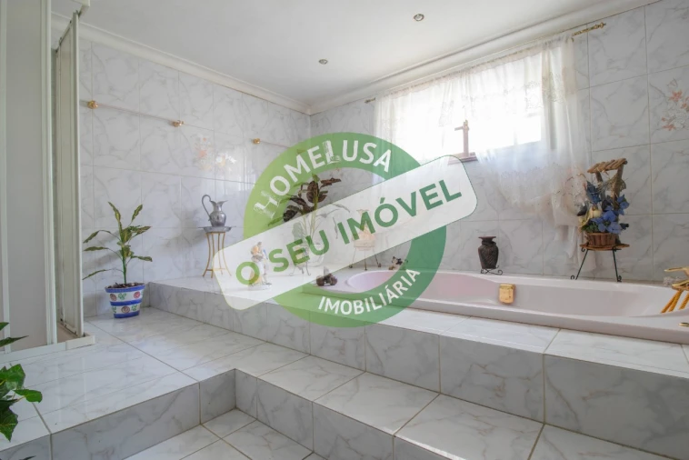 Moradia T7 para Venda em Febres Foto 45