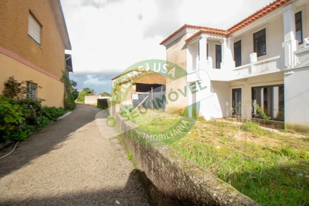 Moradia T3 para Venda em Sepins e Bolho Foto 21