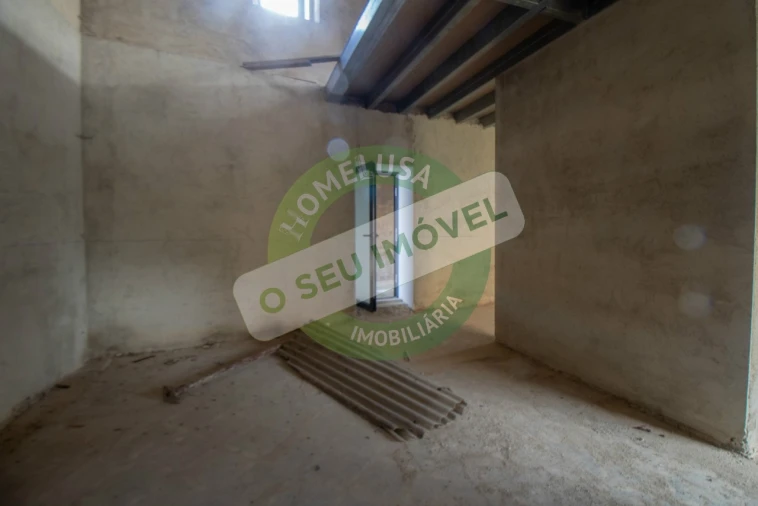 Moradia T3 para Venda em Sepins e Bolho Foto 12